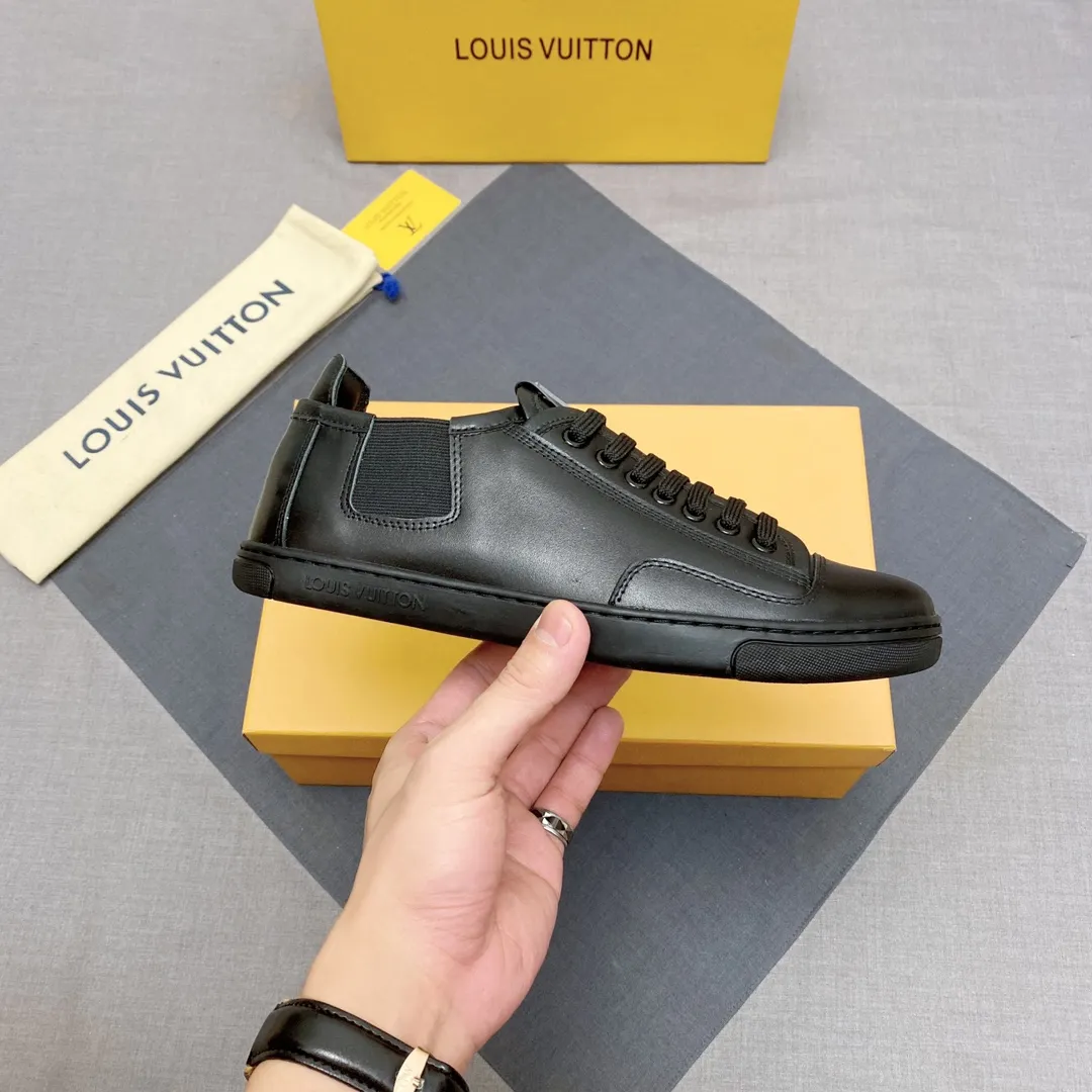 p380🇮🇹🇮🇹LV🔍🔍Men's 🚹Classic series counters are on sale simultaneously, code number: 38-44, 🇮🇹Italian imported cowhide lining + original special materials, completely 1⃣️ Than 1⃣️Reproduction🇮🇹💪Sole: The original sole is specially provided by the original factory. The exclusive movable molded sole is super comfortable. ⚠The original factory follows the order, 🔍🔍high quality, you can go in and out of the counter at will, welcome to compare. No. 019